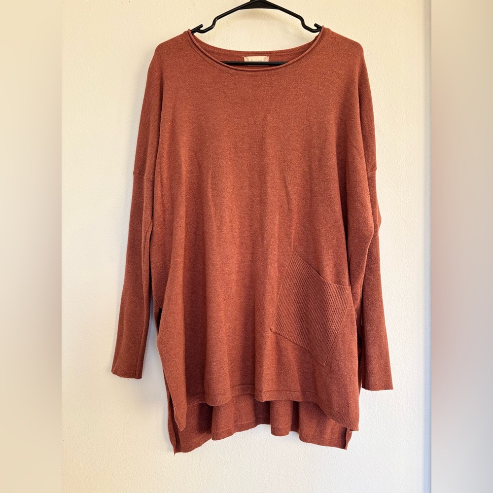 ALTAR’D STATE RUST ORANGE LONG SLEEVE FRONT POCKET SWEATER SZ L/XL